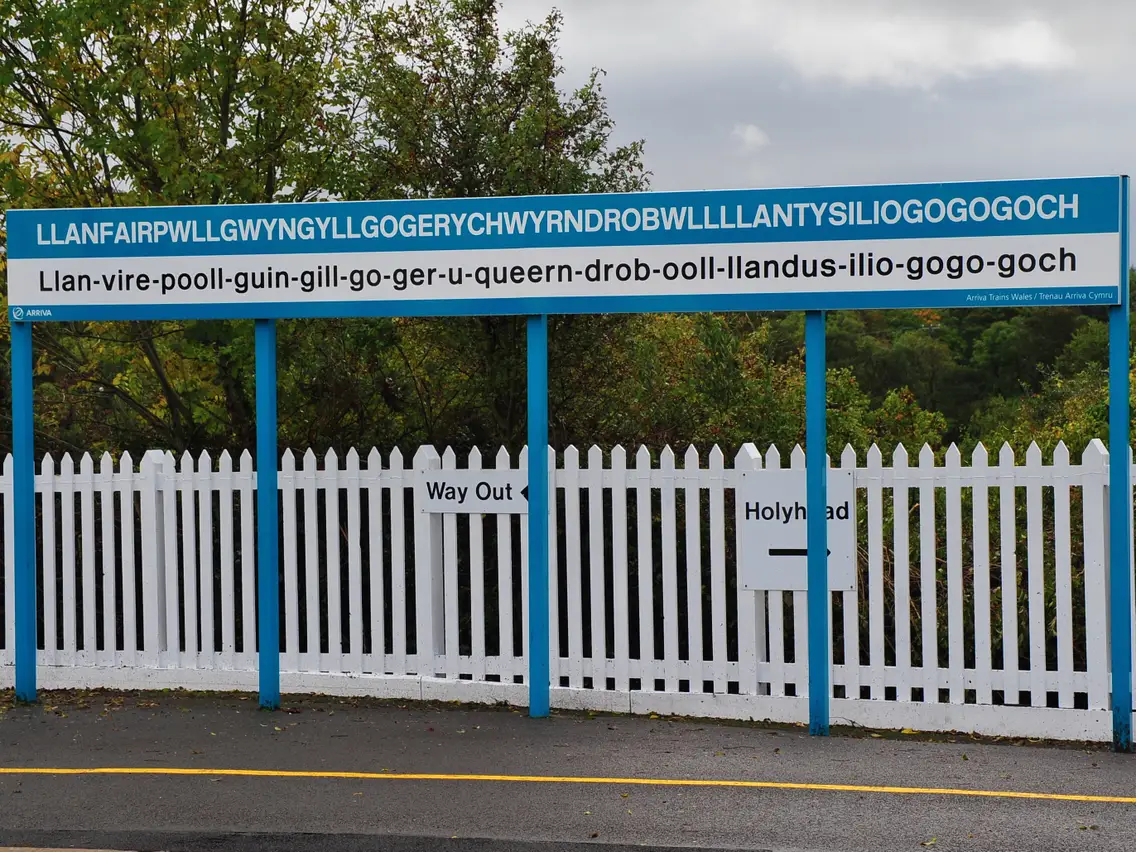 welsh town sign